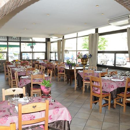 Grand Hotel Du Cours Sisteron Exterior photo
